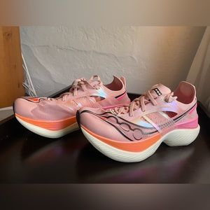 Saucony Endorphin Elite “Mars” Women’s Size 9.5